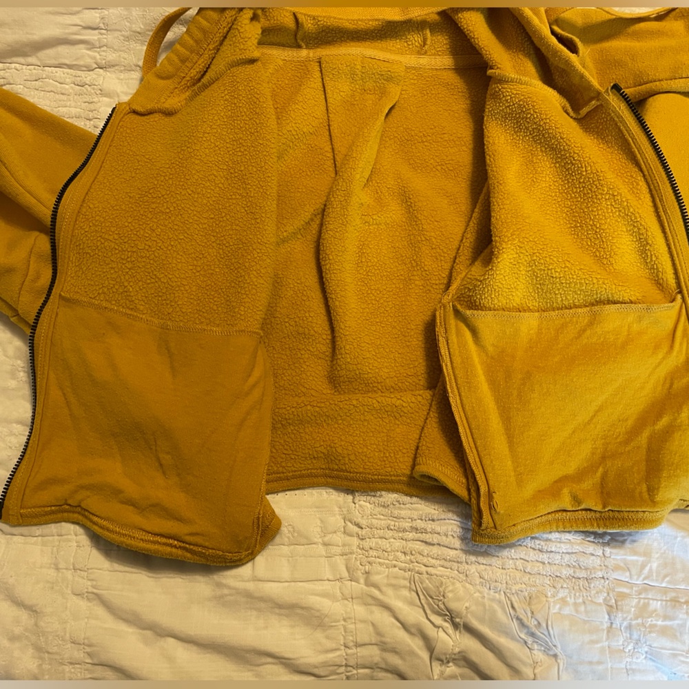 Alo cropped yellow sweatshirt small - Picture 4 of 9